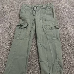 American Eagle green cargo pants